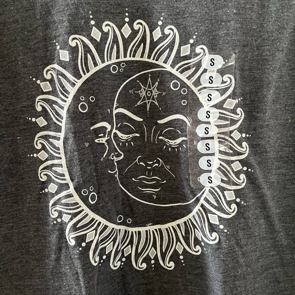 Freeze by Kohl’s Sun & Moon Junior’s V-Neck Graphic Tee - Picture 2 of 6